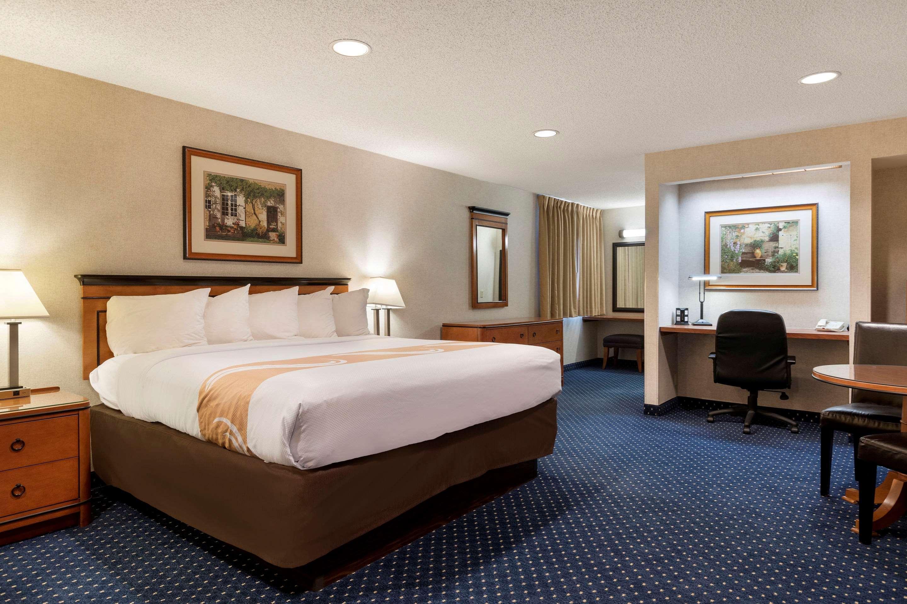 Quality Inn Auburn Hills - Detroit North Екстер'єр фото