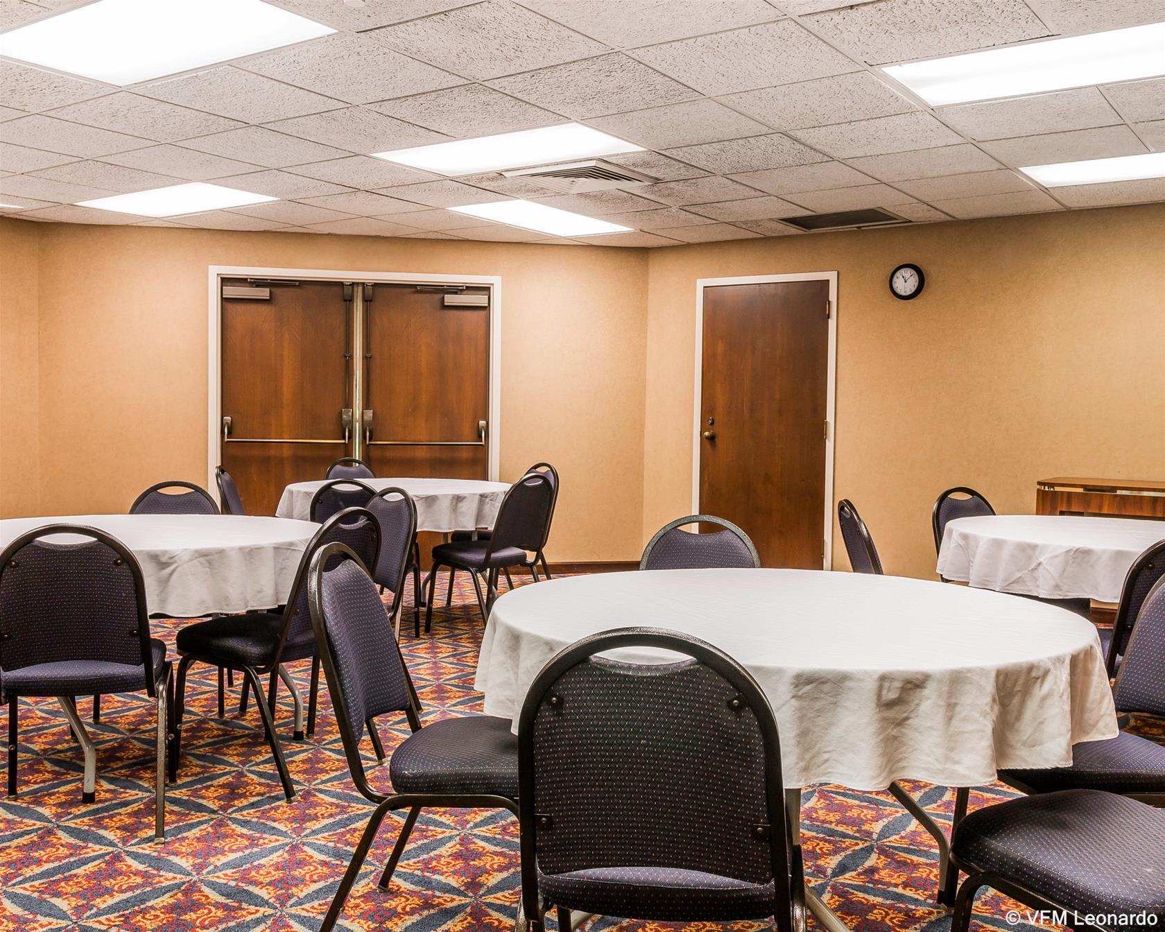Quality Inn Auburn Hills - Detroit North Екстер'єр фото