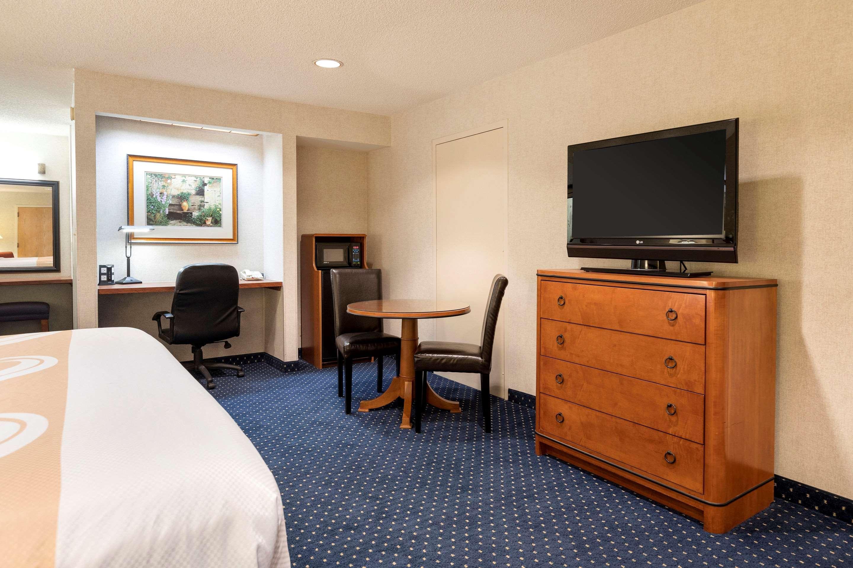 Quality Inn Auburn Hills - Detroit North Екстер'єр фото