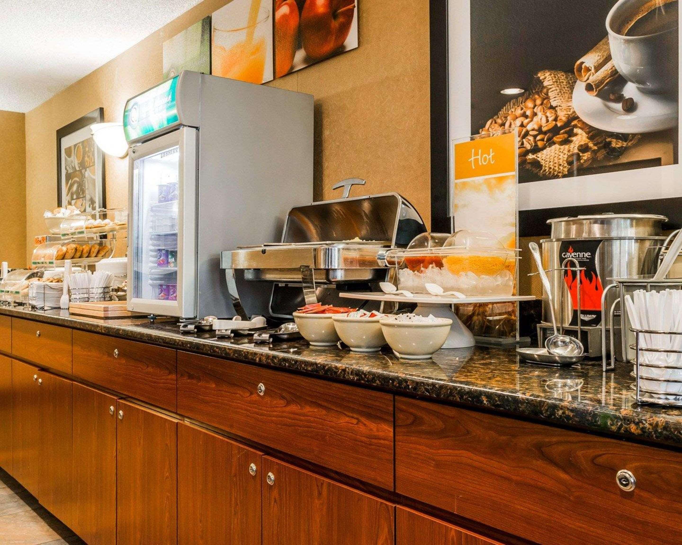 Quality Inn Auburn Hills - Detroit North Екстер'єр фото