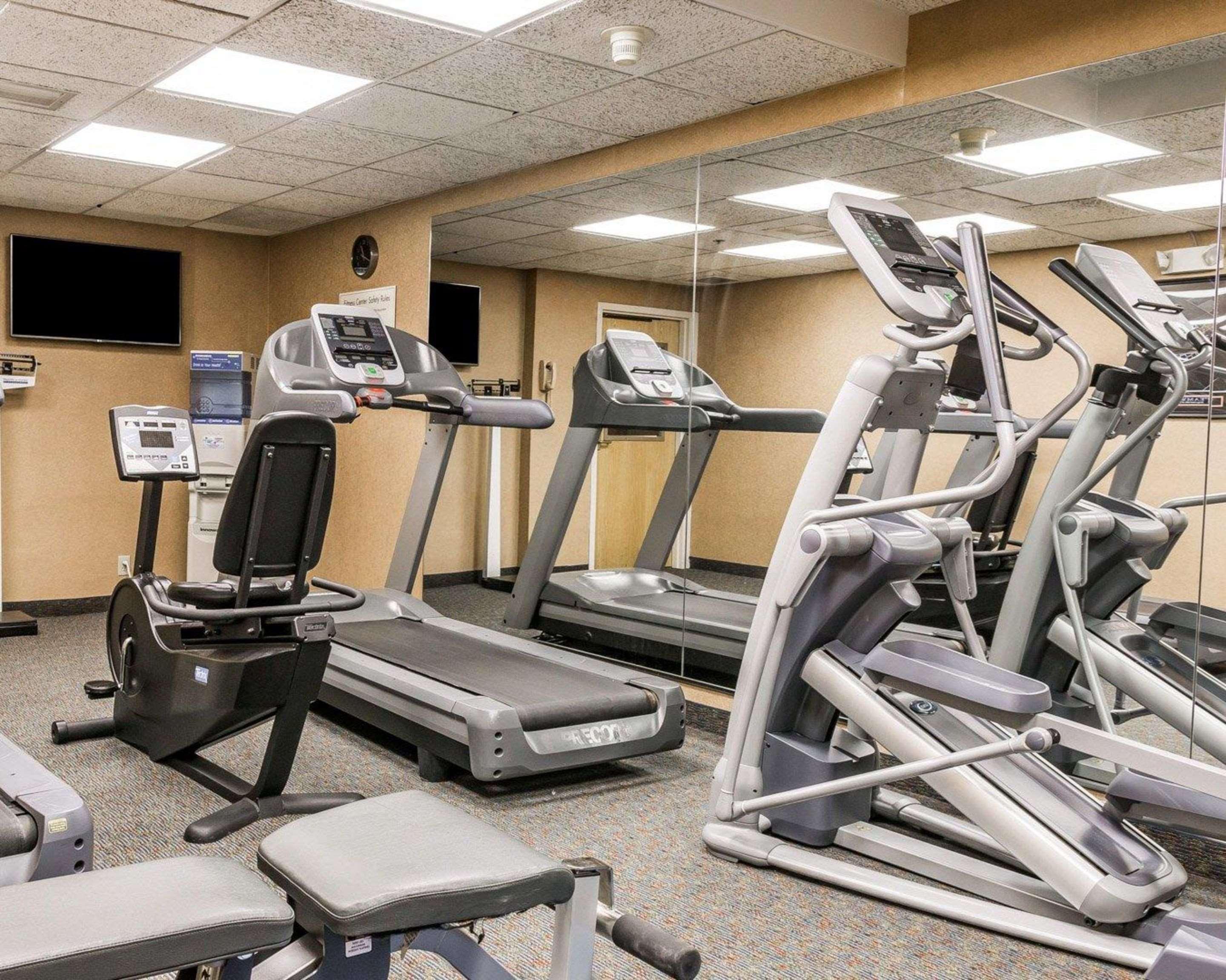 Quality Inn Auburn Hills - Detroit North Екстер'єр фото